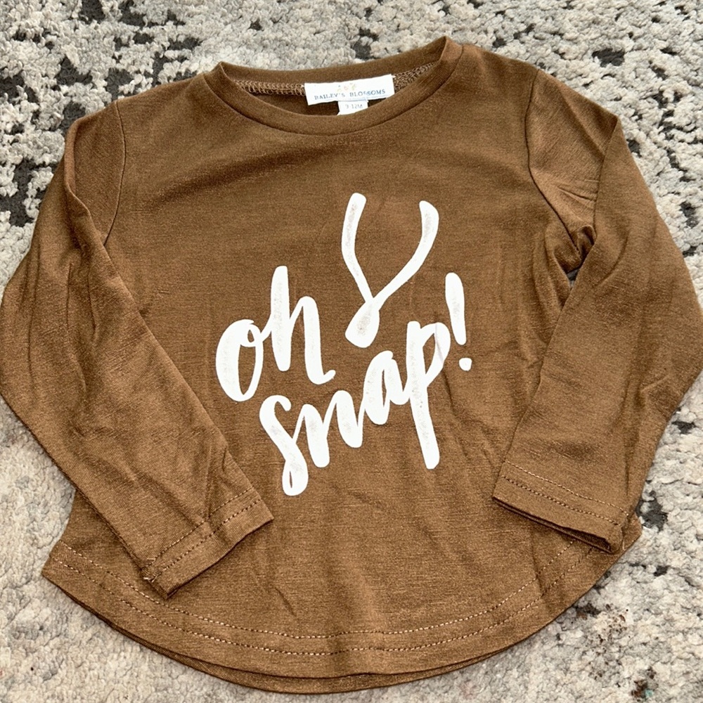 NWT Baileys Blossoms | Wishbone Tee